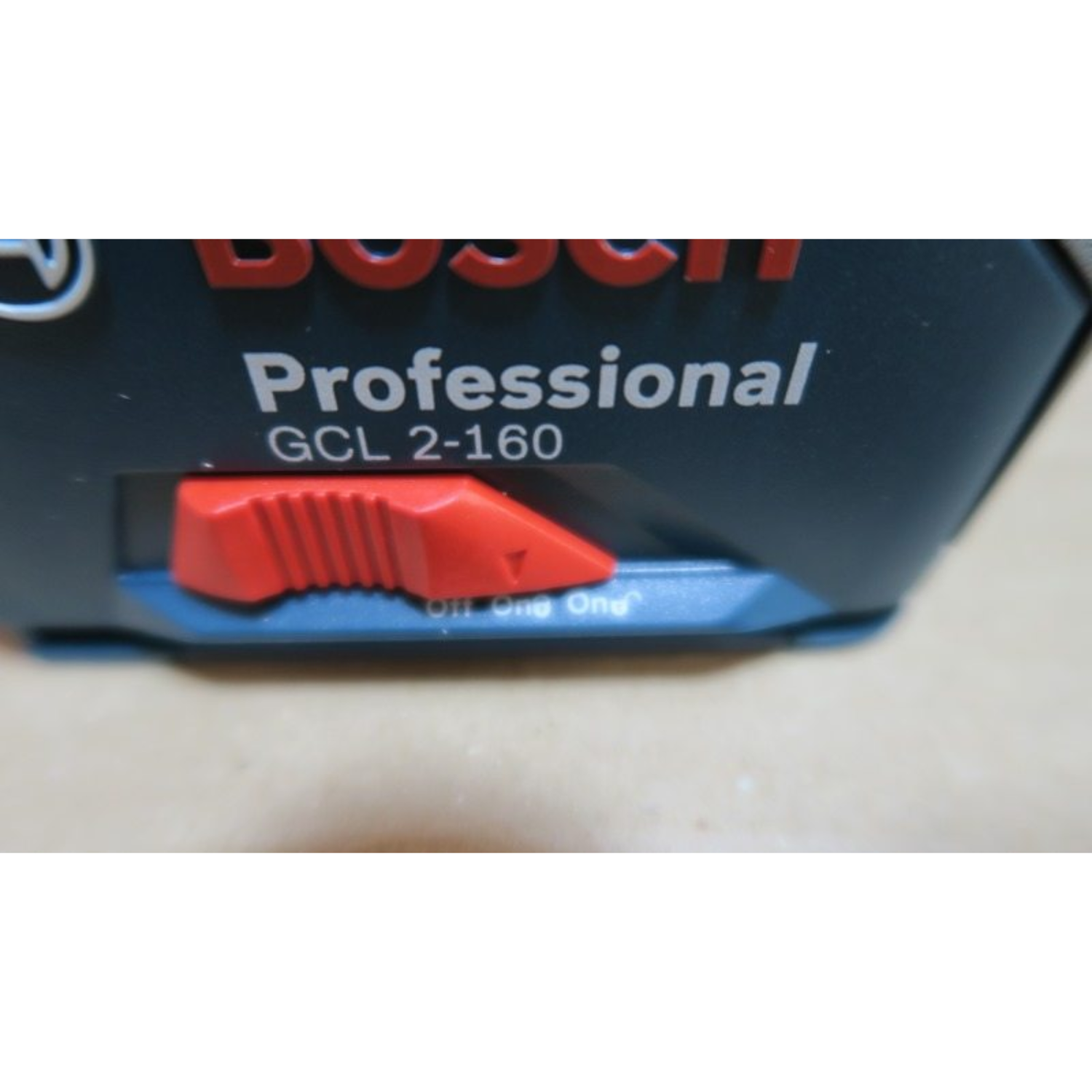 Bosch-GCL-2-160-Self-Leveling-Laser-Horizontal-Line-Plumbing-Tool