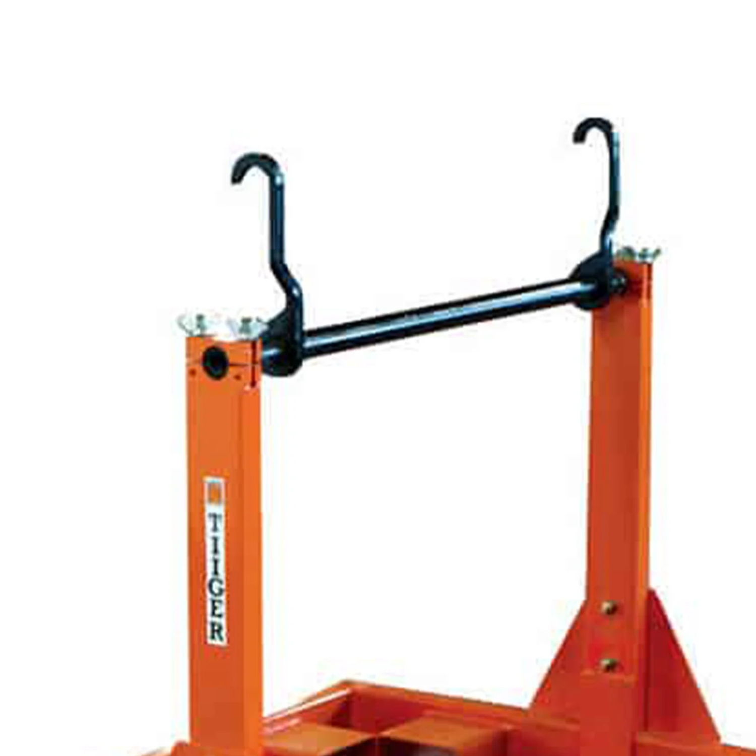 Close-up-view-of-Jameson-LNG-2012-TiiGER-Load-N-Go-in-use-on-utility-pole