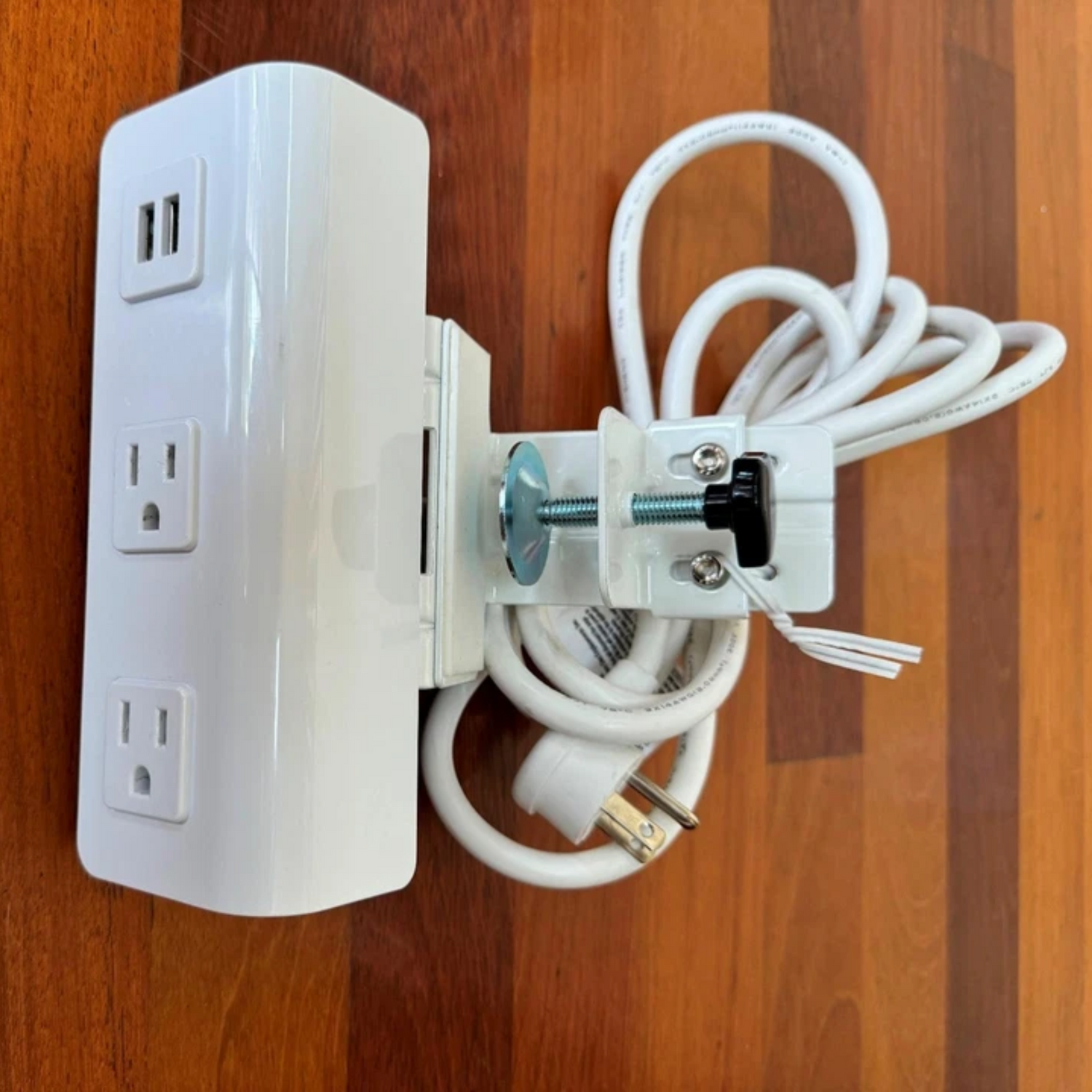 ESI-FlexCharge4-Multi-Device-Charging-Station-for-Office-Desks