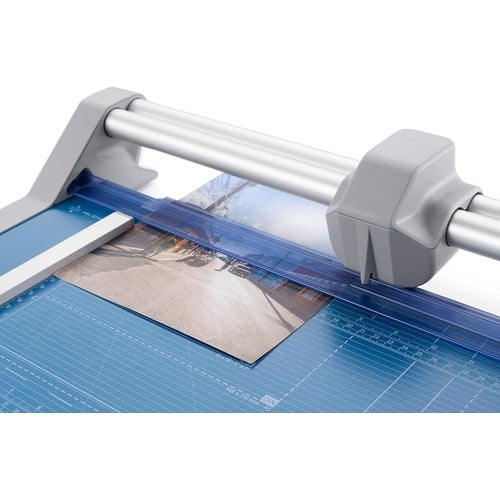  Dahle Replacement Plastic Clamp for Dahle - Professional Rotary Trimmer (552) - 16200-16126 16200-16126 Titan Tools Direct