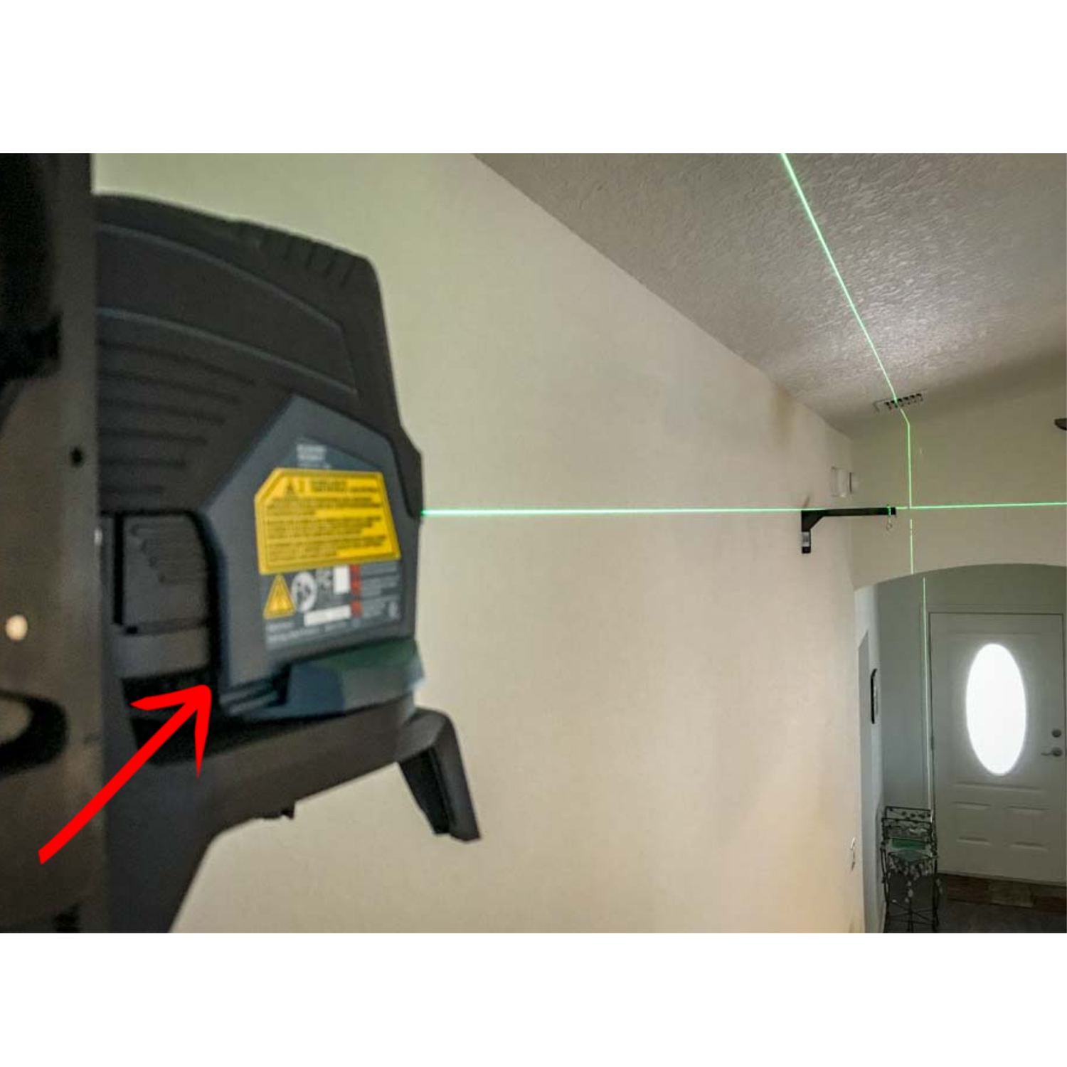 Green-Laser-Level-Bosch-GCL100-80CG-Self-Leveling-Plumbing-Alignment