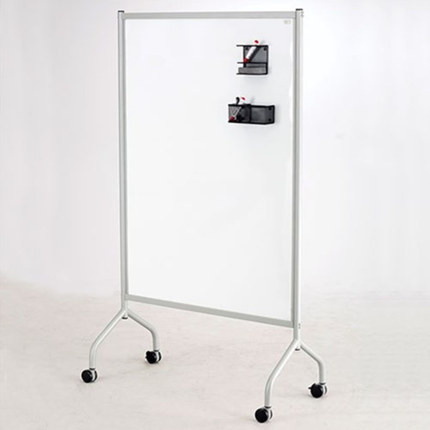 Safco-3612bl-onyx-series-whiteboard-marker-and-eraser-holder