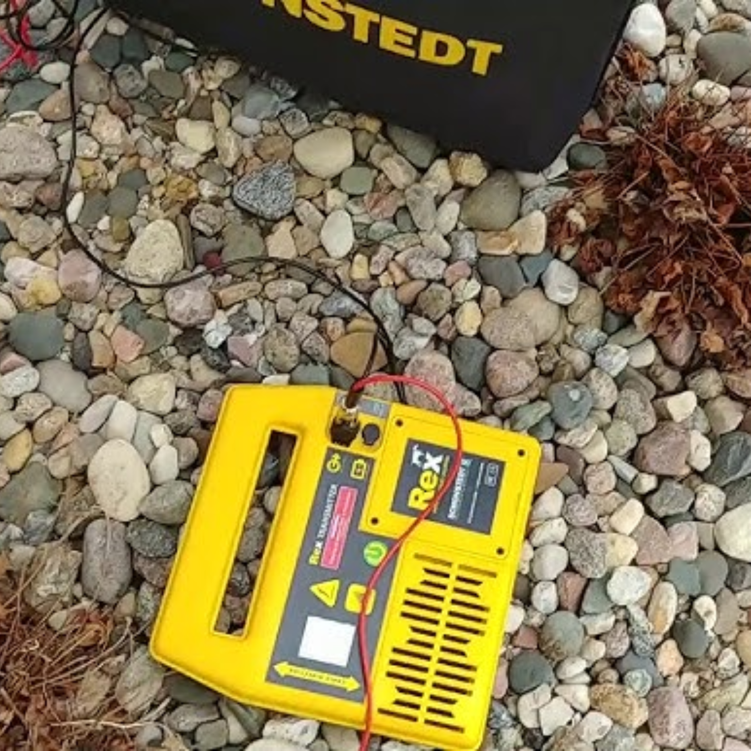 Schonstedt-Pipe-and-Cable-Locator-Transmitter-REX-T-Model