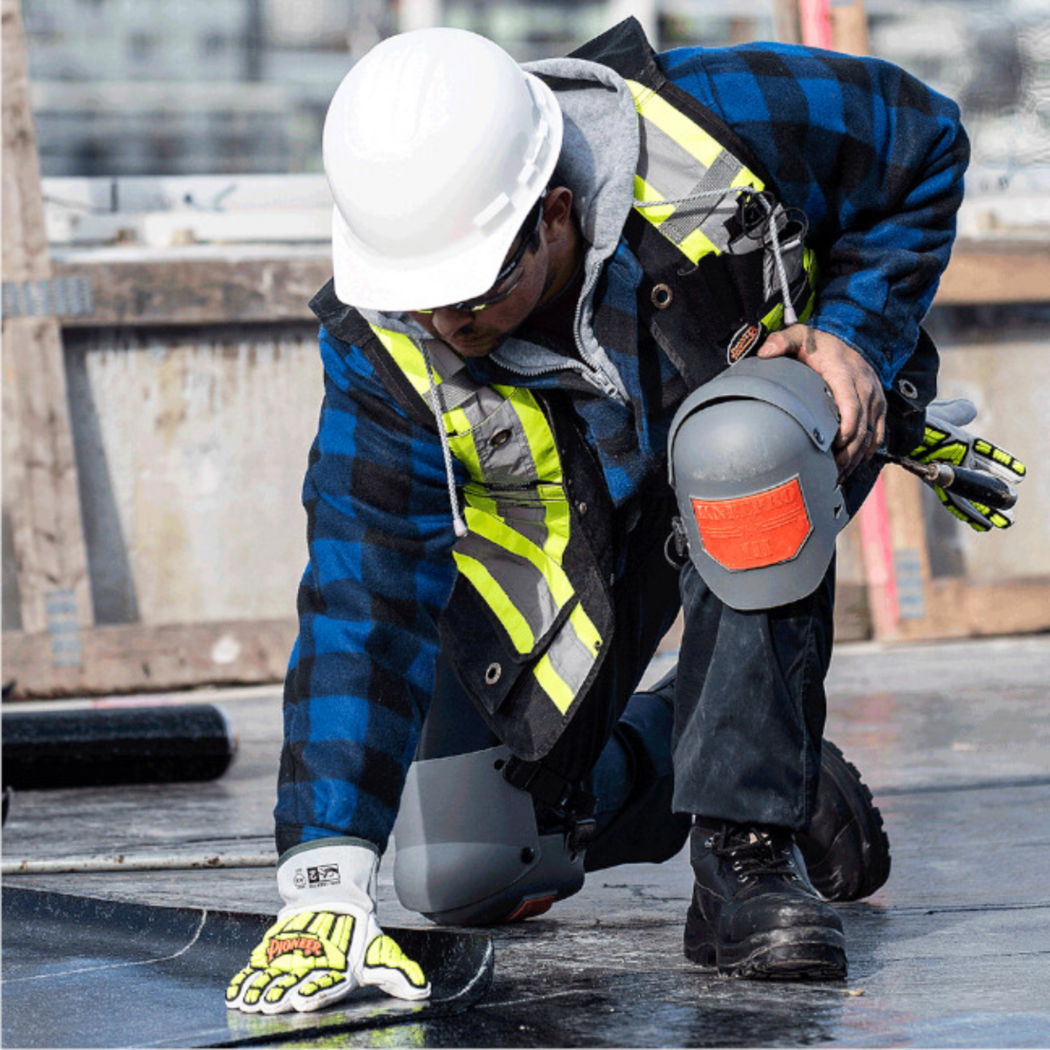 Sellstrom-S96110-Ultra-Flex-III-Knee-Protection-Pads-Grey-and-Orange